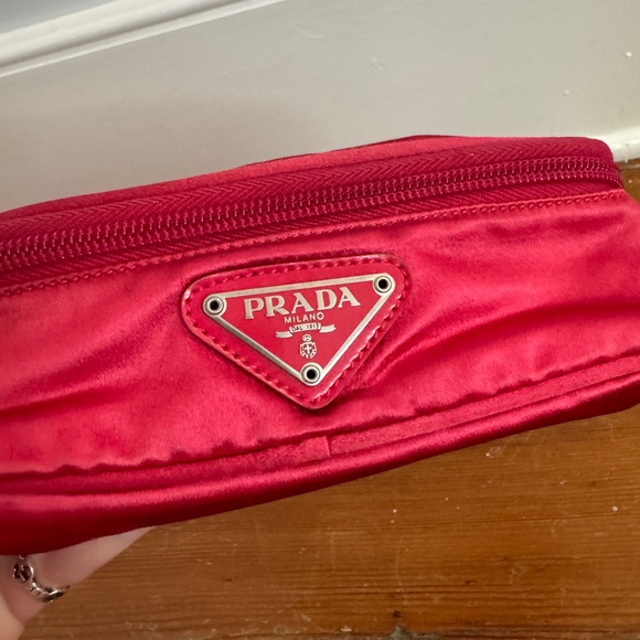 Prada Logo Pouch Cosmetics Red Nylon Leather Roll Out Authentic - Picture 2 of 15